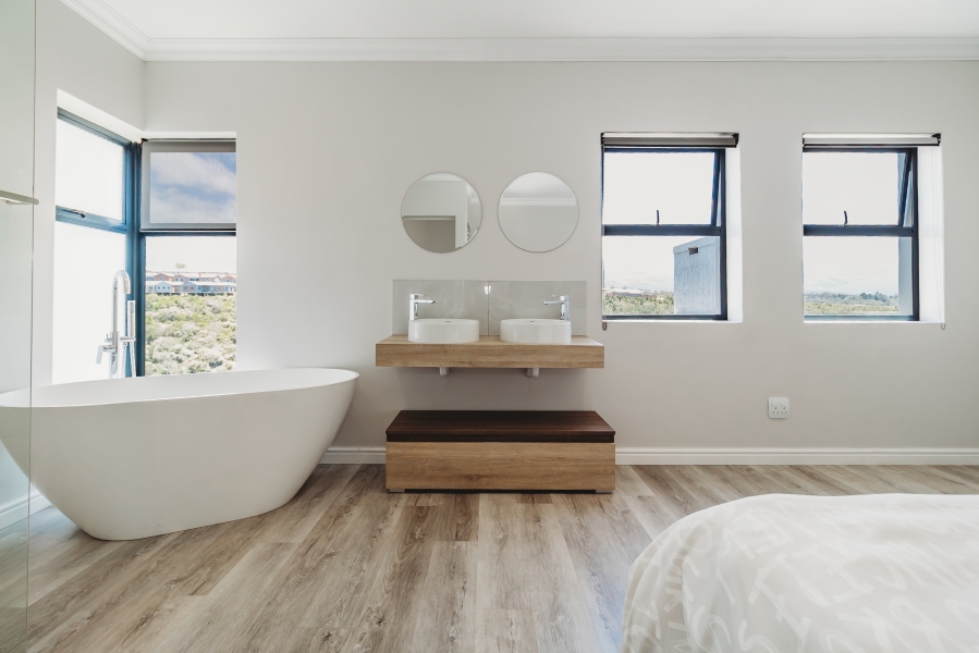 4 Bedroom Property for Sale in Welgelegen Western Cape